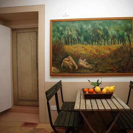 Palazzo Santinelli Bed and Breakfast SantʼAngelo in Vado Δωμάτιο φωτογραφία